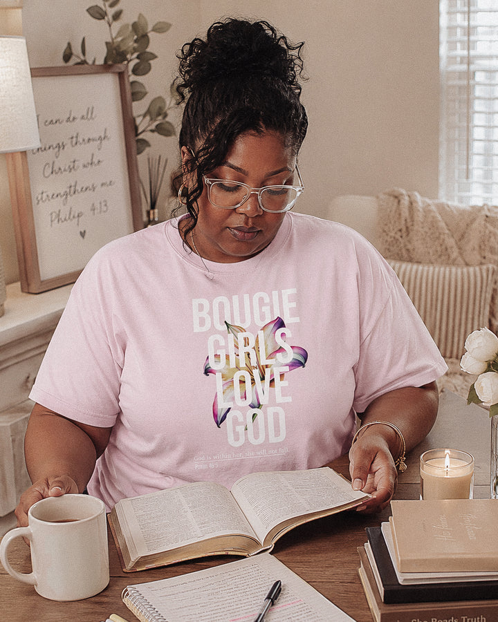 LOVE GOD GRAPHIC TEE