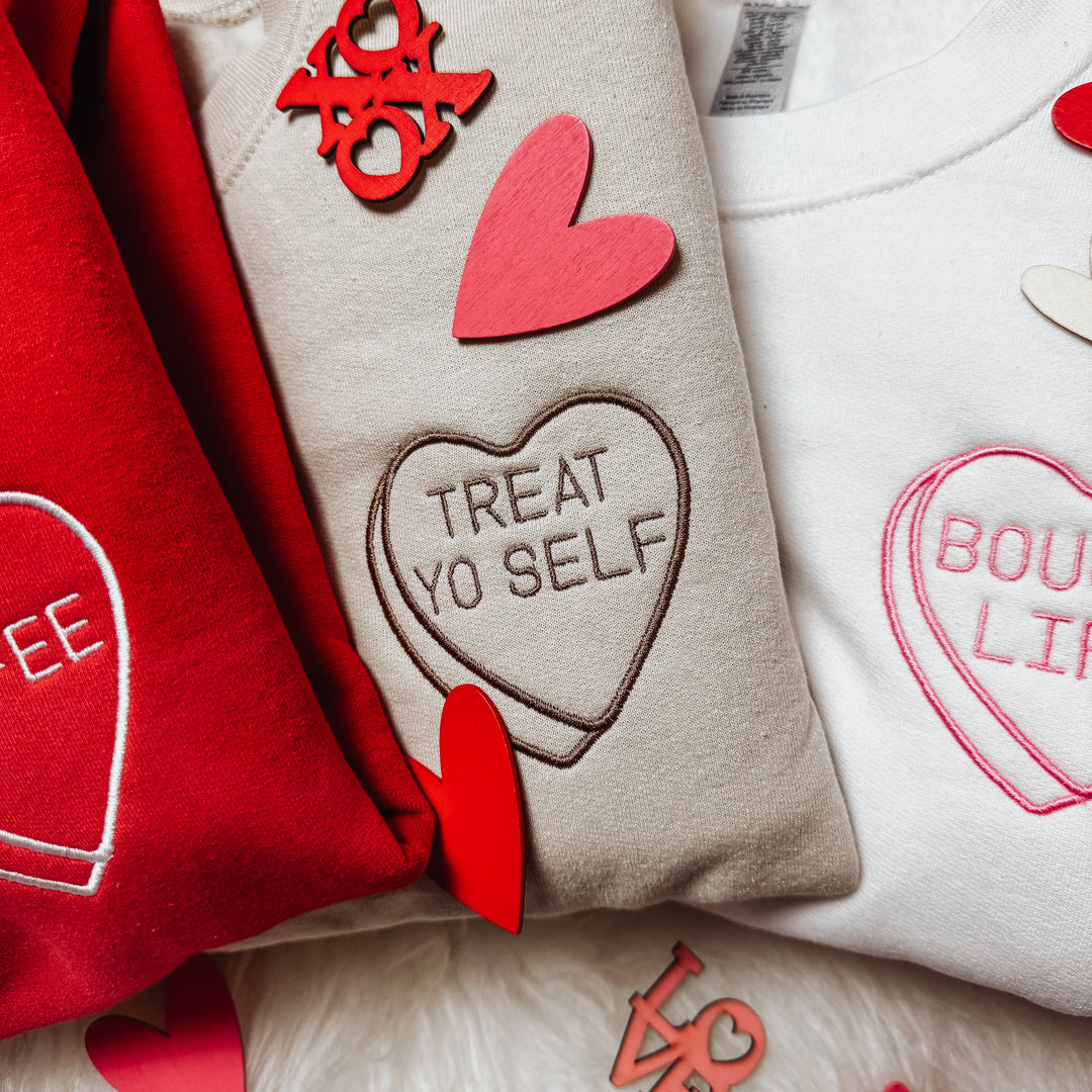 SWEETHEART EMBROIDERED CREW