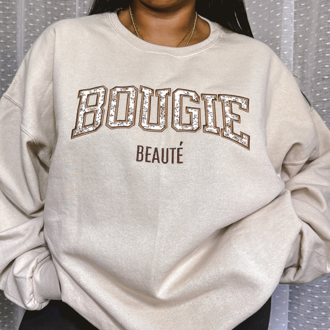 BOUGIE BEAUTY Applique' EMBROIDERED CREW