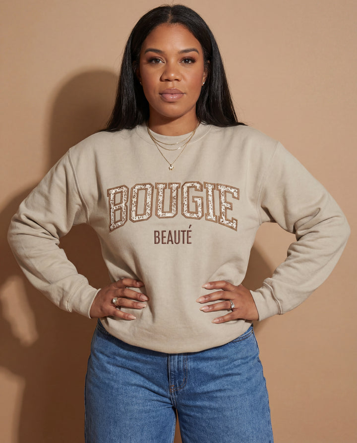 BOUGIE BEAUTY Applique' EMBROIDERED CREW